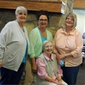 Meet your Posher, Leah